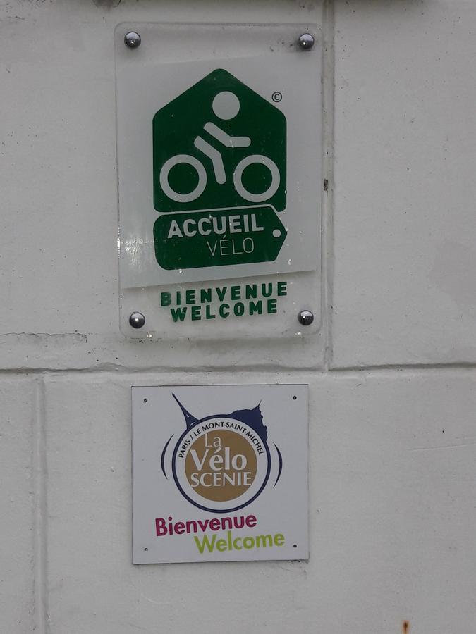 Hotel Au Lion D'Or Nogent-le-Rotrou Bagian luar foto