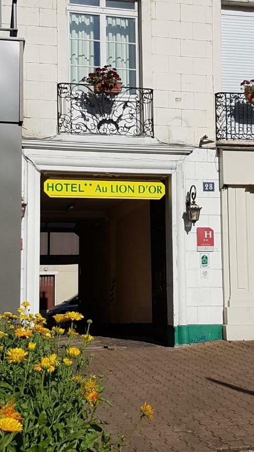 Hotel Au Lion D'Or Nogent-le-Rotrou Bagian luar foto